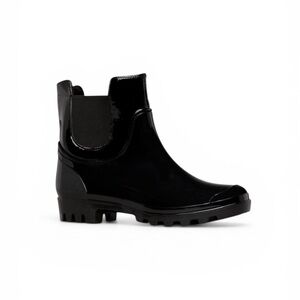 Black Chelsea Boot For That Wet Weather